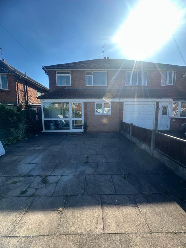 5 spacious bedroom in Perry Barr (dss,uc/pip) Main Photo