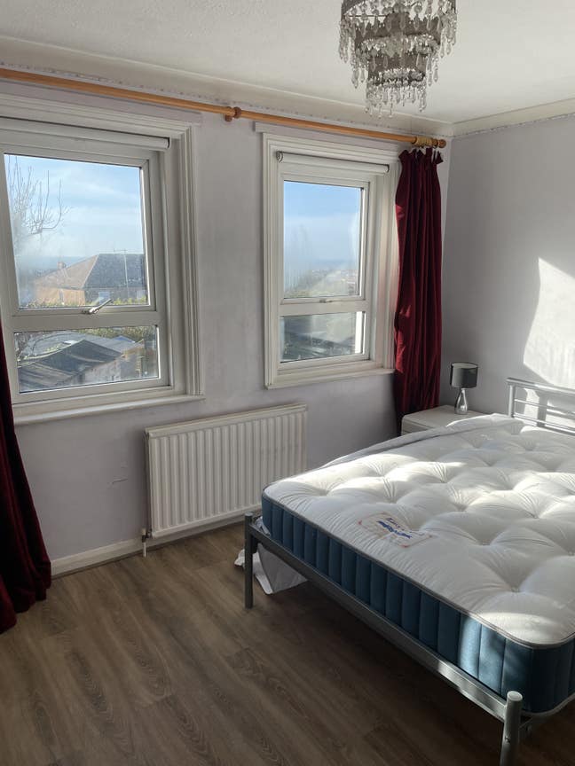 Rooms in house share - Queens park, Brighton Main Photo
