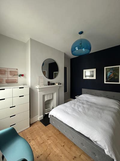 Double bedroom in beautiful home Main Photo