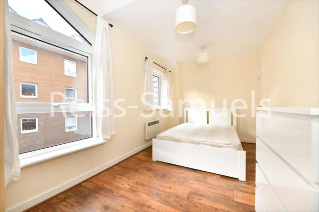 All 5 Rooms Available Lovely Gated House  Main Photo