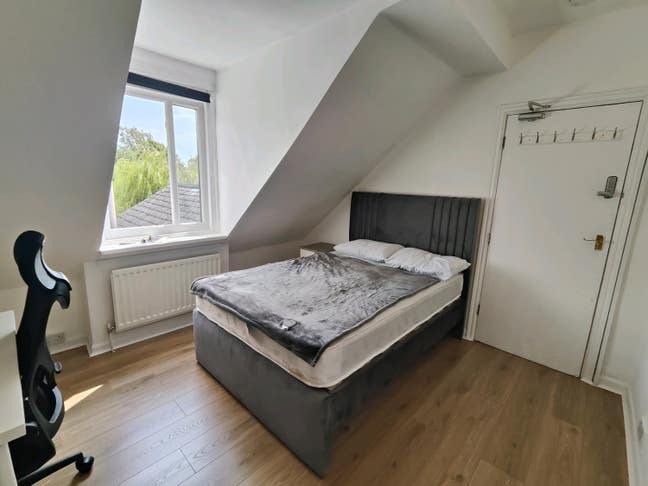  Double Room All bills included Main Photo