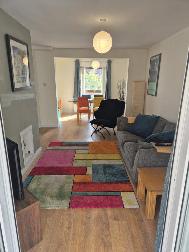 Room to rent Main Photo