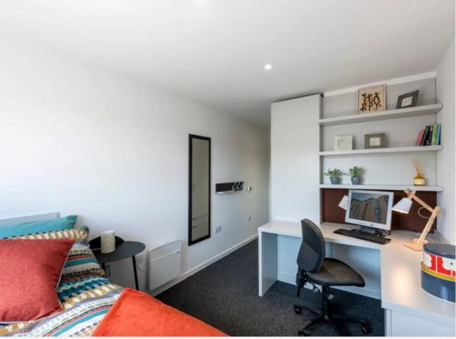 [Edinburgh] New Park Ensuite – Full Academic Year  Main Photo