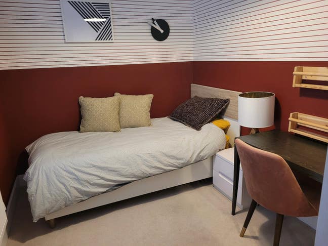 1 fully furnished bedroom to share Main Photo