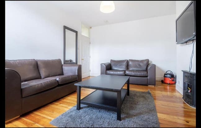 1 student room available in west jesmond  Main Photo