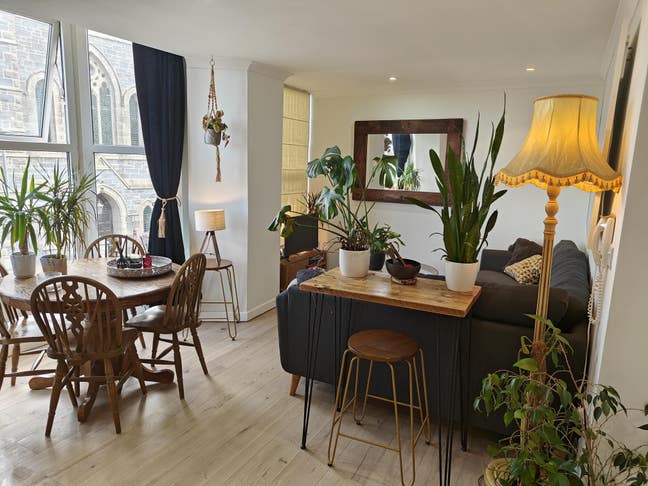 Short-Term Let – Beachside 1 Bed Flat, Newquay Main Photo