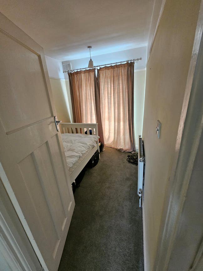 House to share Main Photo