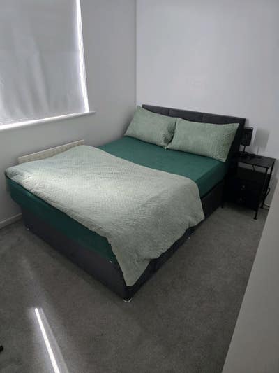 Large double and a single room available Main Photo