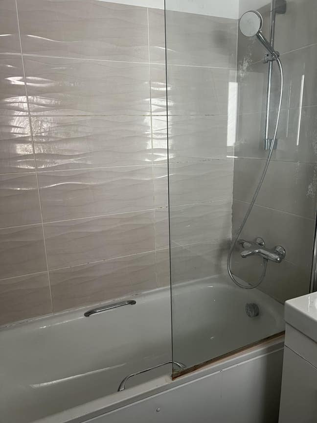 Double Room Available in 2-Bed, 2-Bath Flat – Bark Main Photo