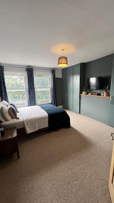 Spacious 2 Bed Flat *Bills Included” Main Photo