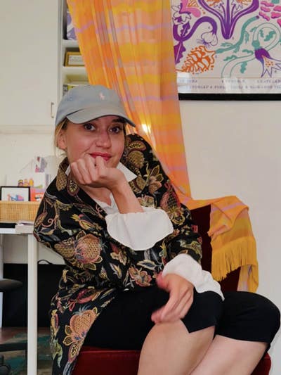 32 YO art student looking for a friendly flatshare Main Photo