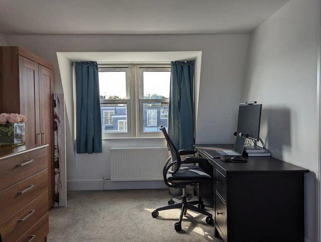 Bright and spacious double room ensuite Main Photo