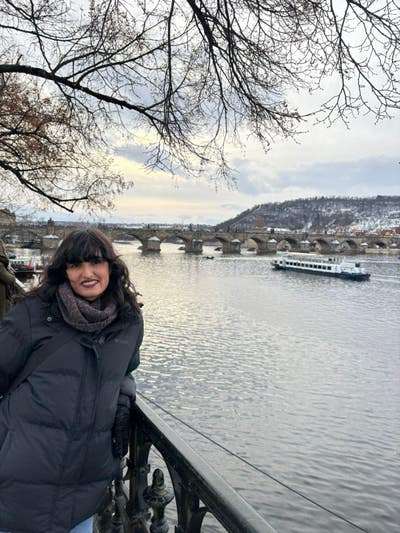 Looking for a room Main Photo