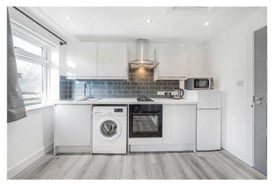 Modern Studio Flat Main Photo