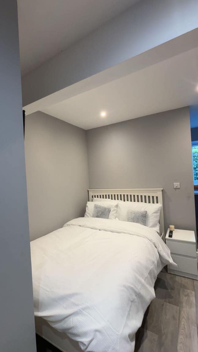 Modern Double Room For Rent Main Photo