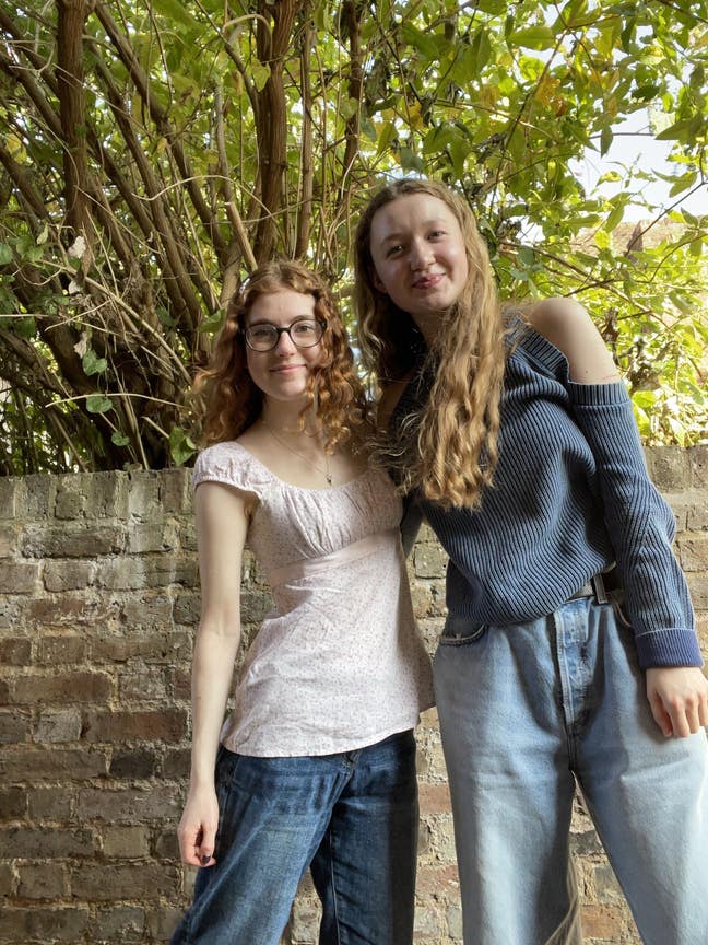2 Art Students looking for Flat in Kingston Main Photo