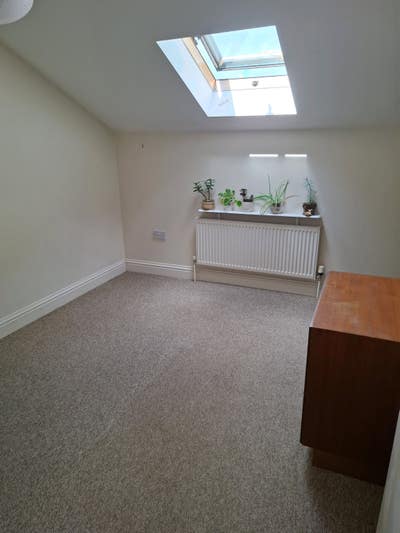 Bright Double Room With Private Bathroom in Cowley Main Photo