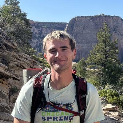 Gay, 25 looking for a 1-2 month room starting Oct! Main Photo