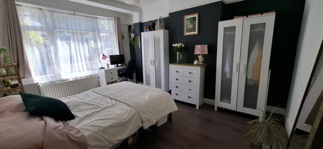 Spacious Double In All Girl House Main Photo