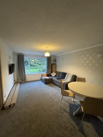 Large Double Bedroom in Recently refurbished flat  Main Photo