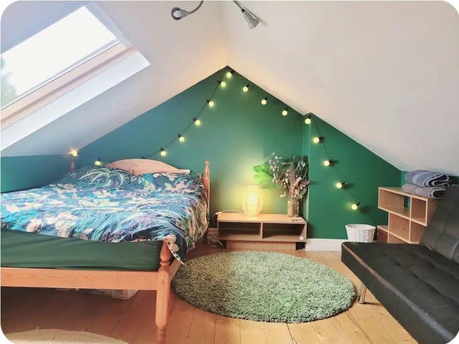 Cosy loft double room available  Main Photo