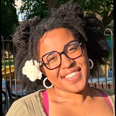 Student Female seeks a double room Main Photo