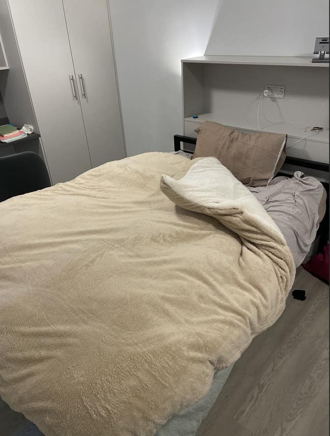 Bronze One Bed Apartment Plus Main Photo