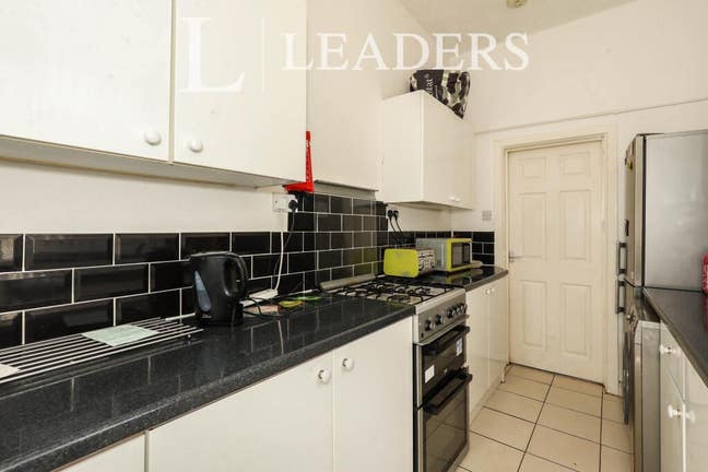 **No Deposit Option Available**All Bills Included! Main Photo