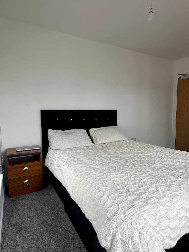Double bedroom £850 EH13 (all bills incl) Main Photo