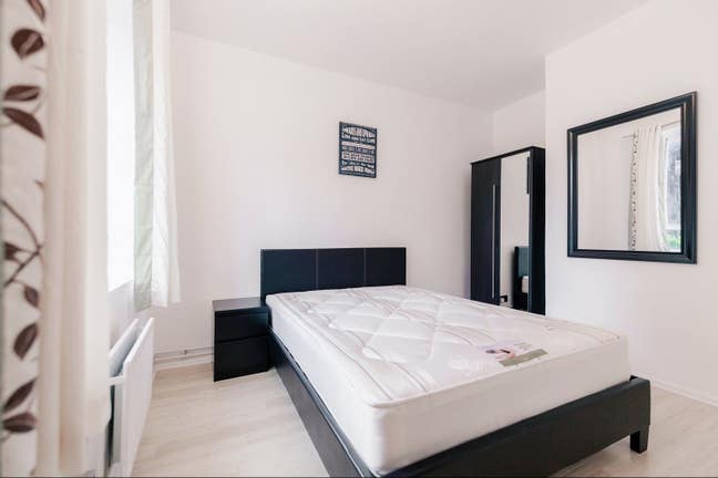 Lovely Double Bed Room in Wandsworth Bills Inc Main Photo