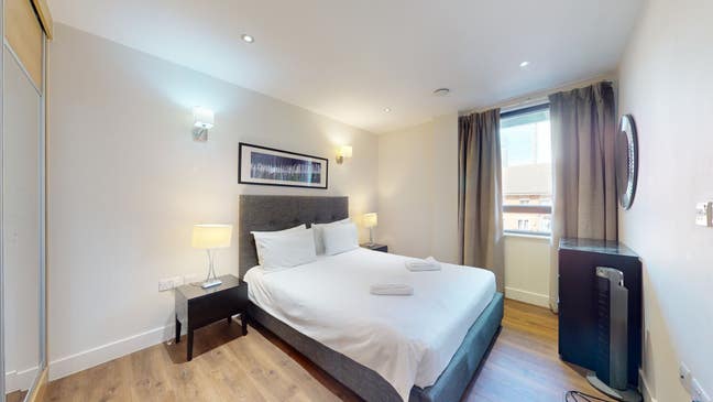Modern Luxury 2 bedroom apartment in aldgate east Main Photo