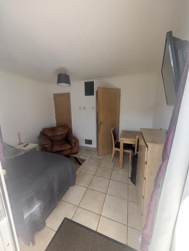 Single room  Main Photo