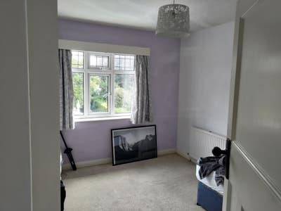 Large double room, very near metro Main Photo