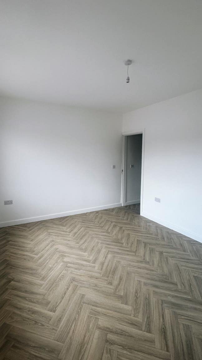 Immediately available property  Main Photo