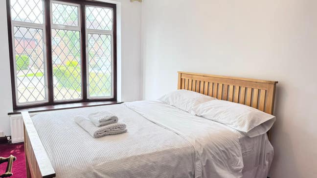 Studio To Rent In Northwood Main Photo