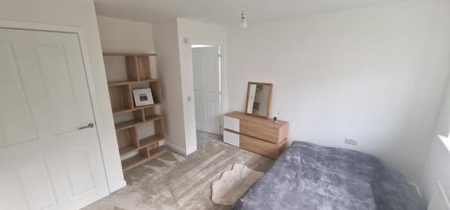 Double Bedroom with Ensuite to rent Main Photo