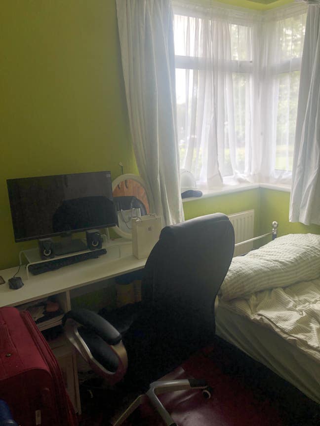 Lovely Single Room Main Photo