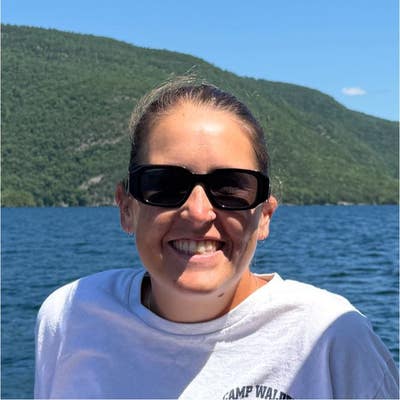 Looking for a new home Main Photo