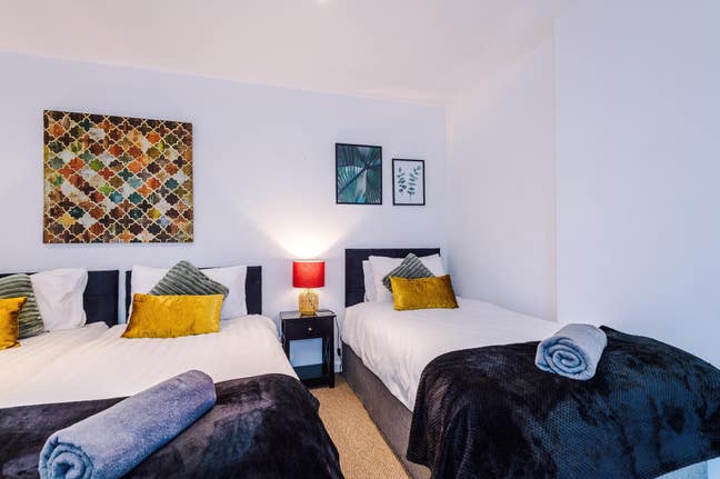 Refurbished 2 bed masionate@ Main Photo
