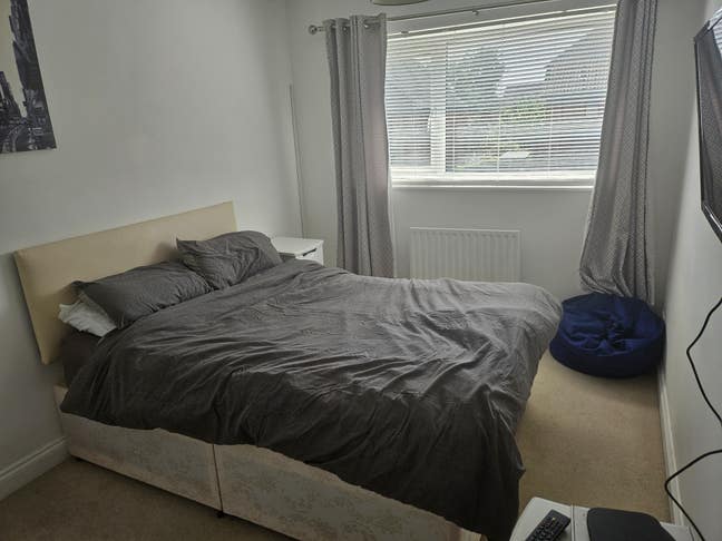 Room with double bed.. Main Photo