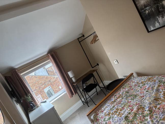 Central en-suite room close to Scarborough centre  Main Photo