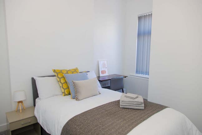  5 bed 5 bath house share, BILLS INC Main Photo