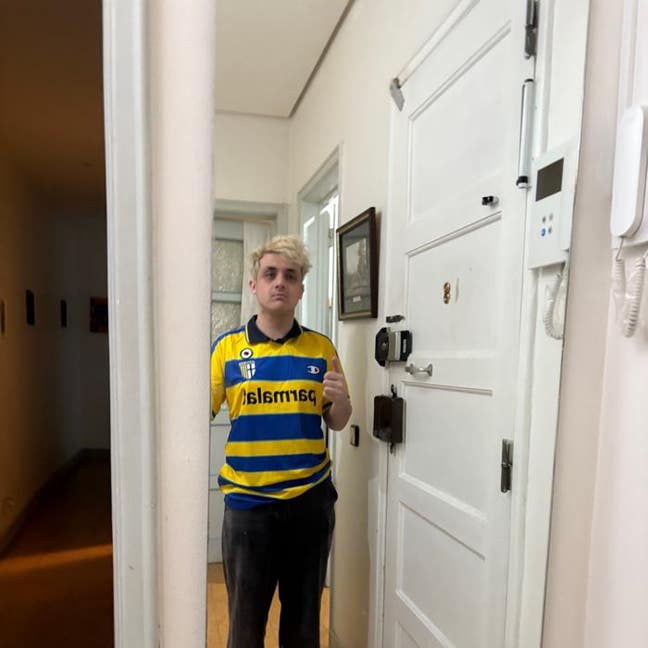 Professional Male seeks a double room Main Photo