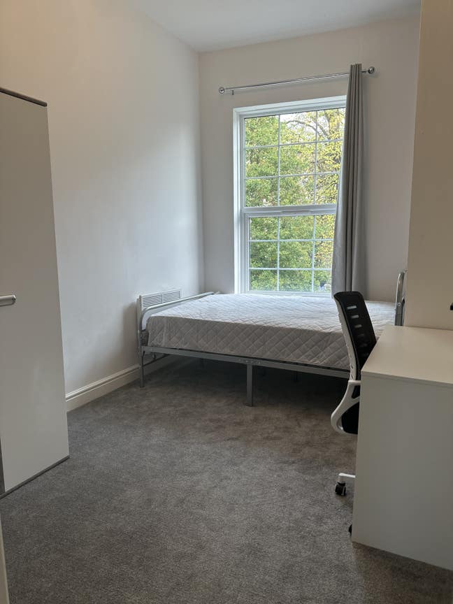 Double Room with a view in High Wycombe Town Main Photo