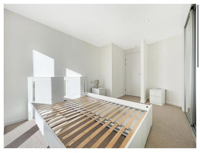 Luxury En-suite Available immediately!! Main Photo