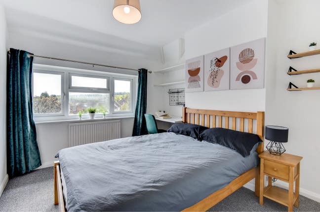 Room 7 184 Saunders hill Main Photo