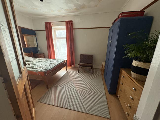Double room in central location  Main Photo
