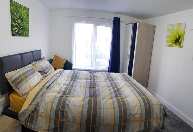 Double Ensuite Room  Main Photo