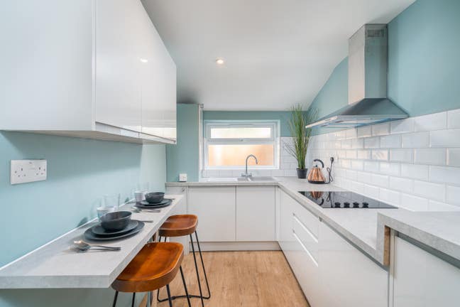 50% OFF Sept Rent! 🏡 Near City Centre 🤩 Main Photo