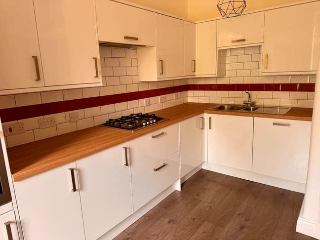 Hyndland furnished flat- Post grad student  Main Photo